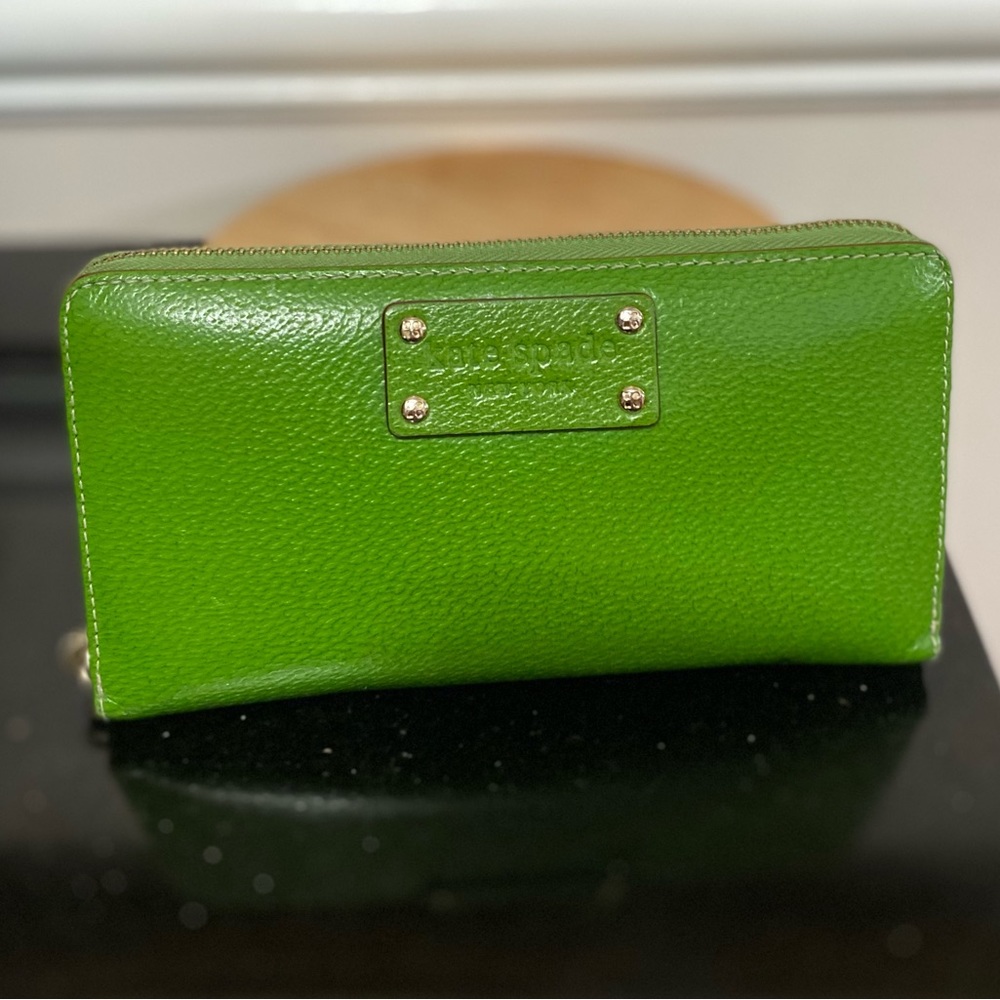 Kate Spade green leather  zip around wallet